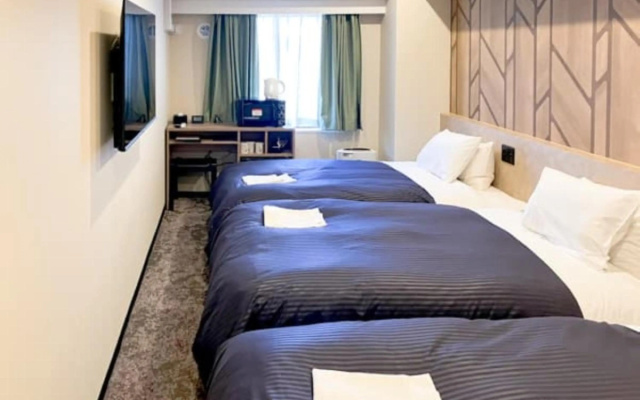 HOTEL LiVEMAX Yokohama Kannai – Guest Rooms – Yokohama