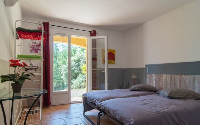 Secluded Villa in Lorgues With Private Pool