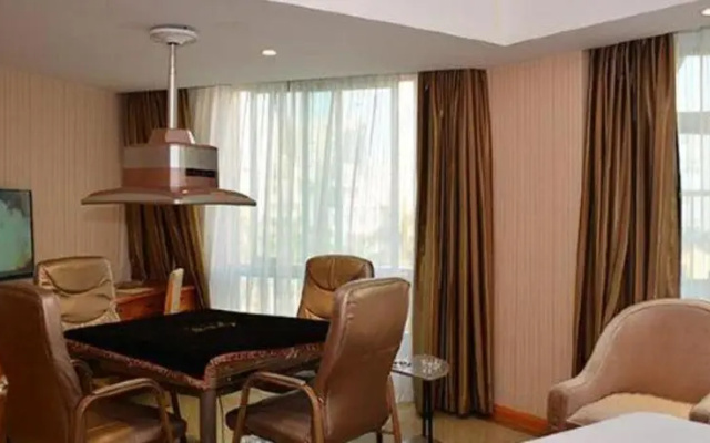 Vienna Hotel Shenzhen Dalang Clothing Base Branch