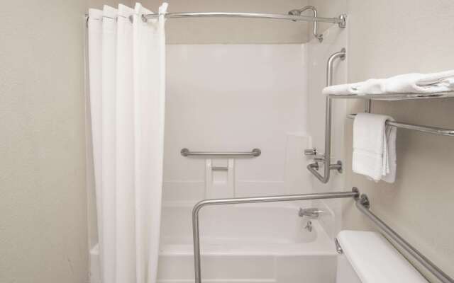 Super 8 by Wyndham Shreveport