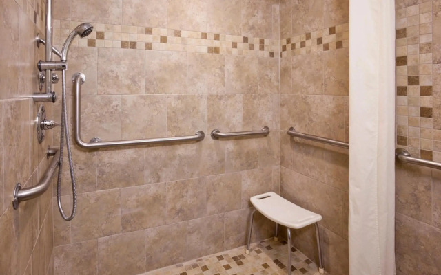 Fargo Inn and Suites