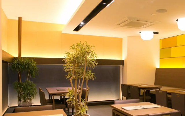 The Retreat Mikuni – Lobby – Sakai