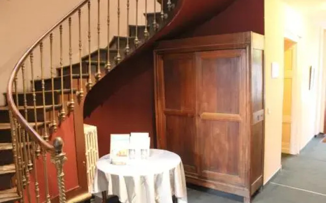 Au Pavillon du Frêne
