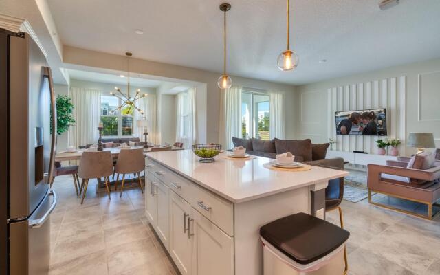 Spacious and pleasant home near Disney