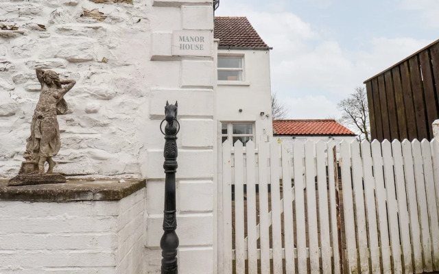 Manor Farmhouse