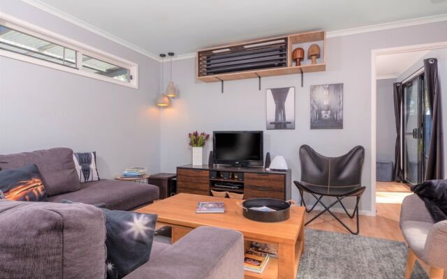 Three Beaches - Chic Eco Home Tasmania