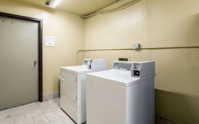 Quality Inn Coliseum