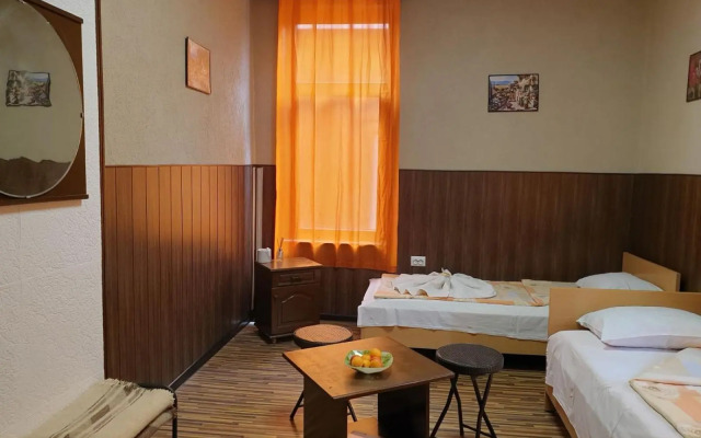 KM!Sofia - Стаи за гости