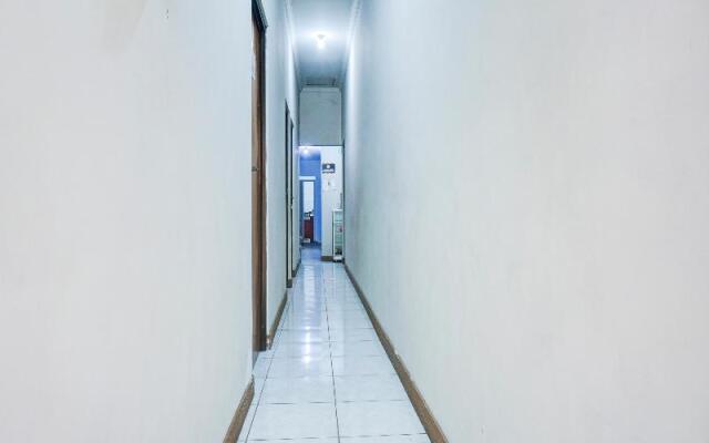 OYO 90304 Neo Central Residence