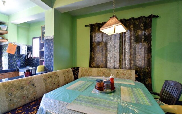 OYO 13337 Home Valley View 2BHK Naggar Road