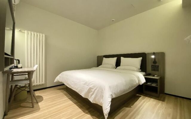 Hi Inn (West gate of Beijing Jiaotong University)