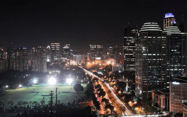HARRIS Suites fX Sudirman