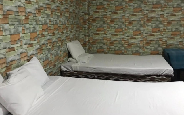 OYO 742 Blythe 888 De Jardin Transient House