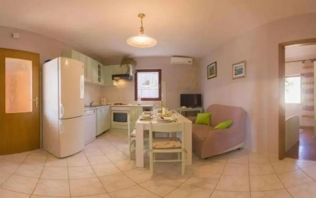 Apartment Milna 8896b