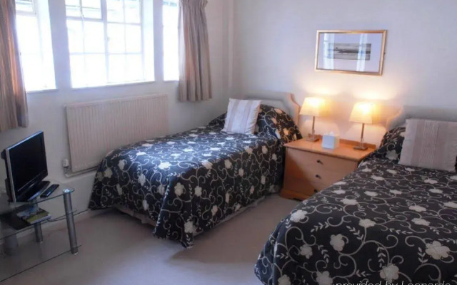 Marlborough Arms Hotel
