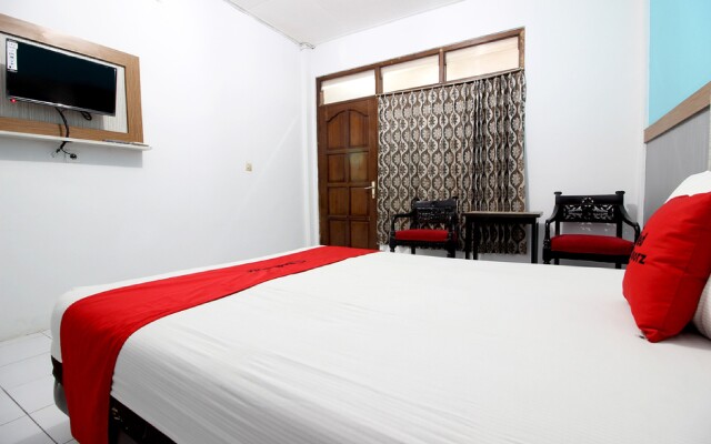 RedDoorz Plus Syariah near Lempuyangan Station 3