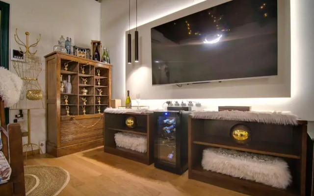 President Vargas - luxury suite with lake view