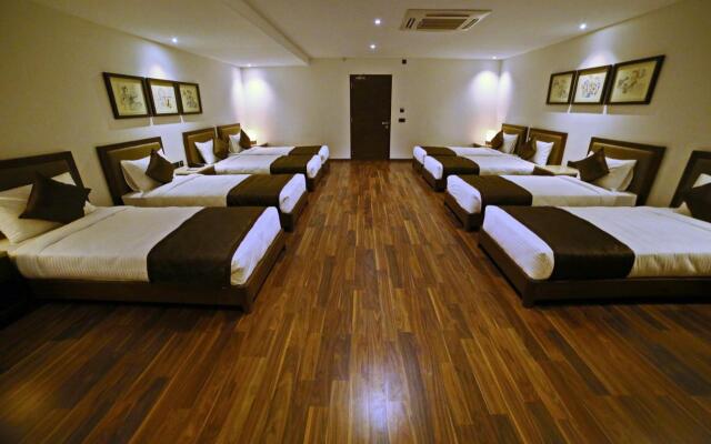 Five Petals Hotel & Banquets