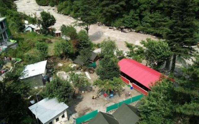 Camp The Parvati River Bank