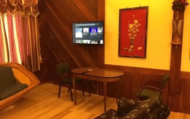 Elevate Rooms on Water Street