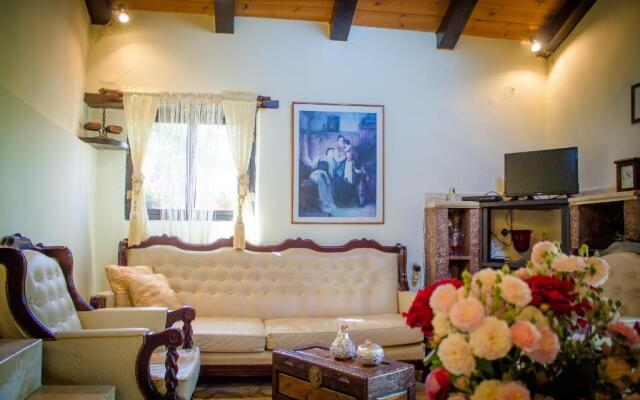Gioia Traditional House
