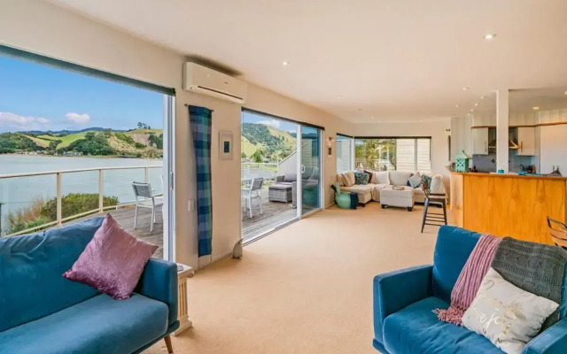 Seaview Serenity- Whitianga Holiday Home