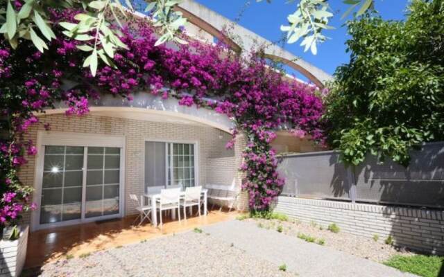 Casa Vista al Jardin Para 8 Personas en Cambrils