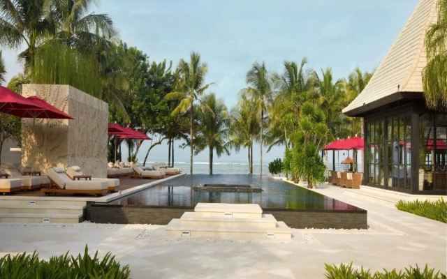The Royal Santrian Serenity Villas By The Sea