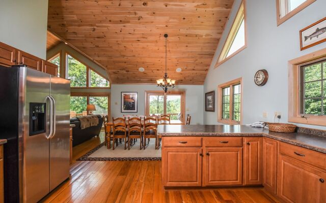 Glass Mountain Lodge 5 Bedroom House