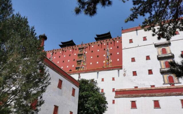 7Days Inn Chengde Summer Resort