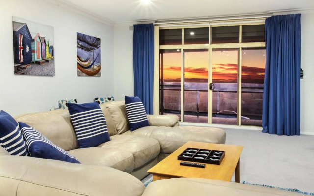 Seaview Sunset Holiday Apartments