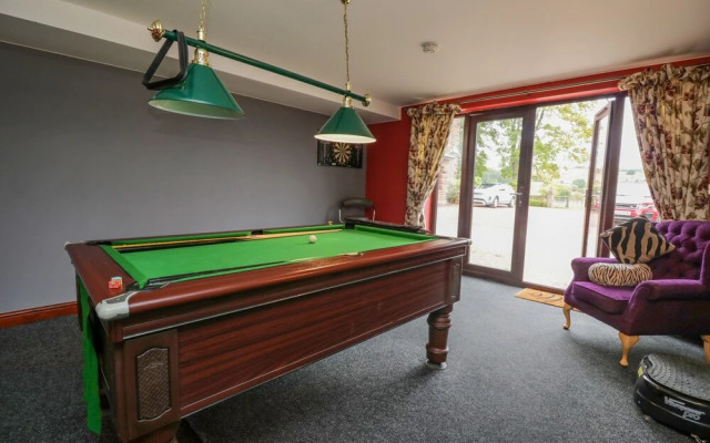 The Annexe, Melbourne House