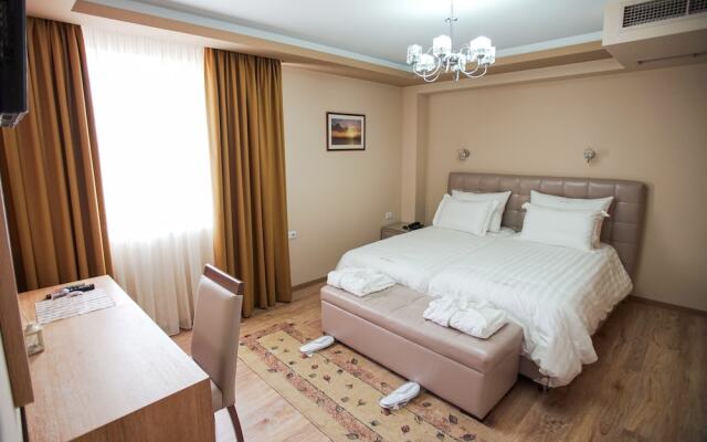 Hotel Borova
