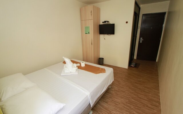 DG Budget Hotel Salem