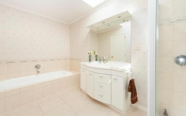 TAURANGA CITY CBD 5TH AVE Elegant Entire Home
