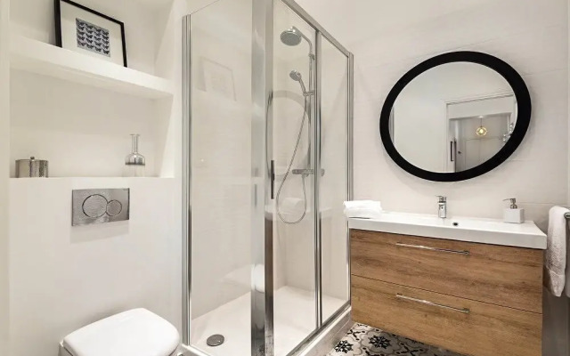 Saint Germain Bon March Chic Three Bedroom