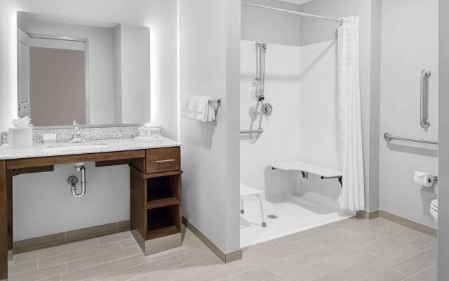 Homewood Suites by Hilton Wauwatosa Milwaukee