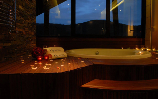 H2otel Congress & Medical Spa