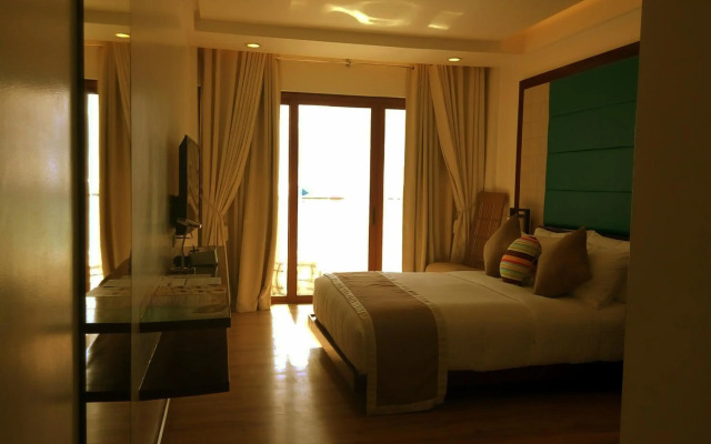 Shore Time Hotel