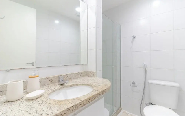 RV05 Excelente Quarto e Sala Pé na Areia