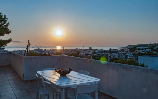 Apartment With Pool And Panoramic Terrace