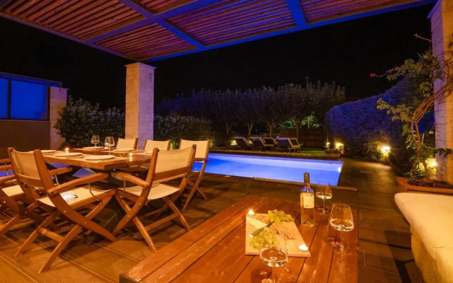 Sunny Exclusive Dio in Chaniotis