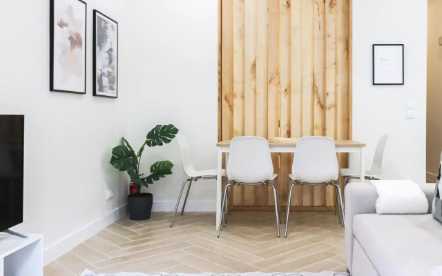 Vita Portucale ! Lisbon Design Apartment with Terrace