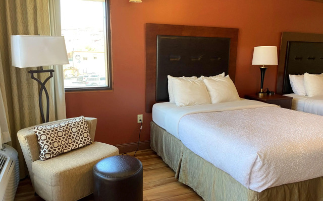 Best Western Plus Greenwell Inn