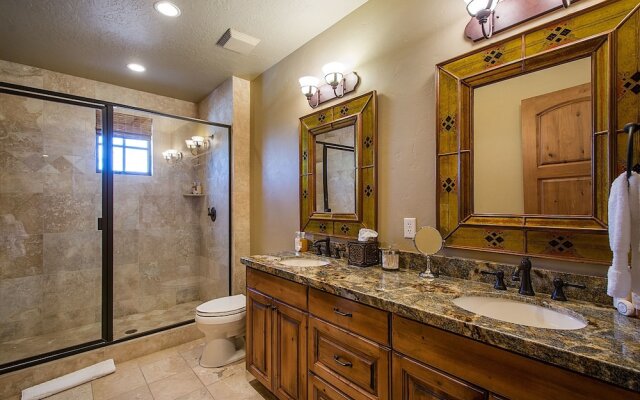 Whitetail Lodge - Five Bedroom Home