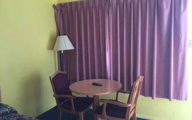 Statesman Inn