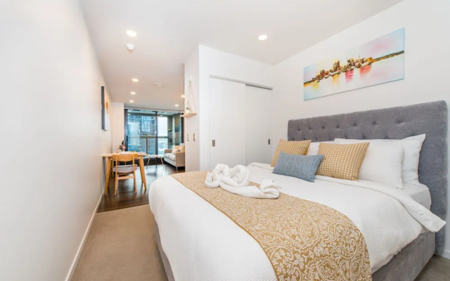 Ehome - Sea & Skytower Views, Unbeatable Location In CBD