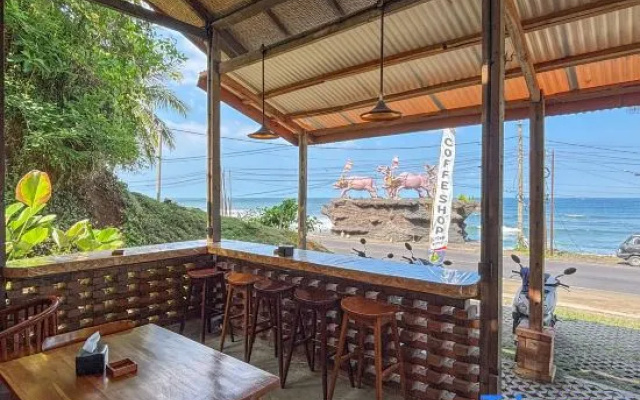 Salty Cabin Sunset Views Yeh Leh Beach – Outside – Lalanglinggah