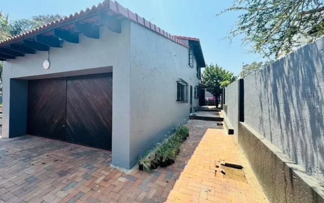 Villa Picasso- 1 Bed Villa