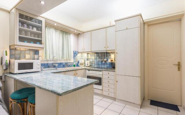 Amazing Apartment Pallini - Near Airport & Metro